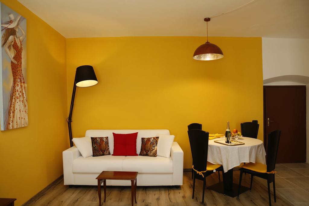 Residence Sugrac Valpicetto Екстер'єр фото