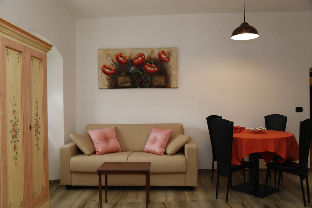 Residence Sugrac Valpicetto Екстер'єр фото