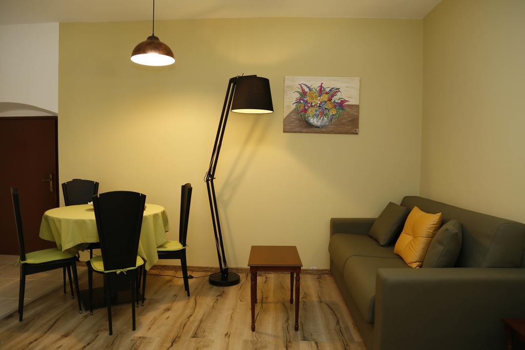Residence Sugrac Valpicetto Екстер'єр фото